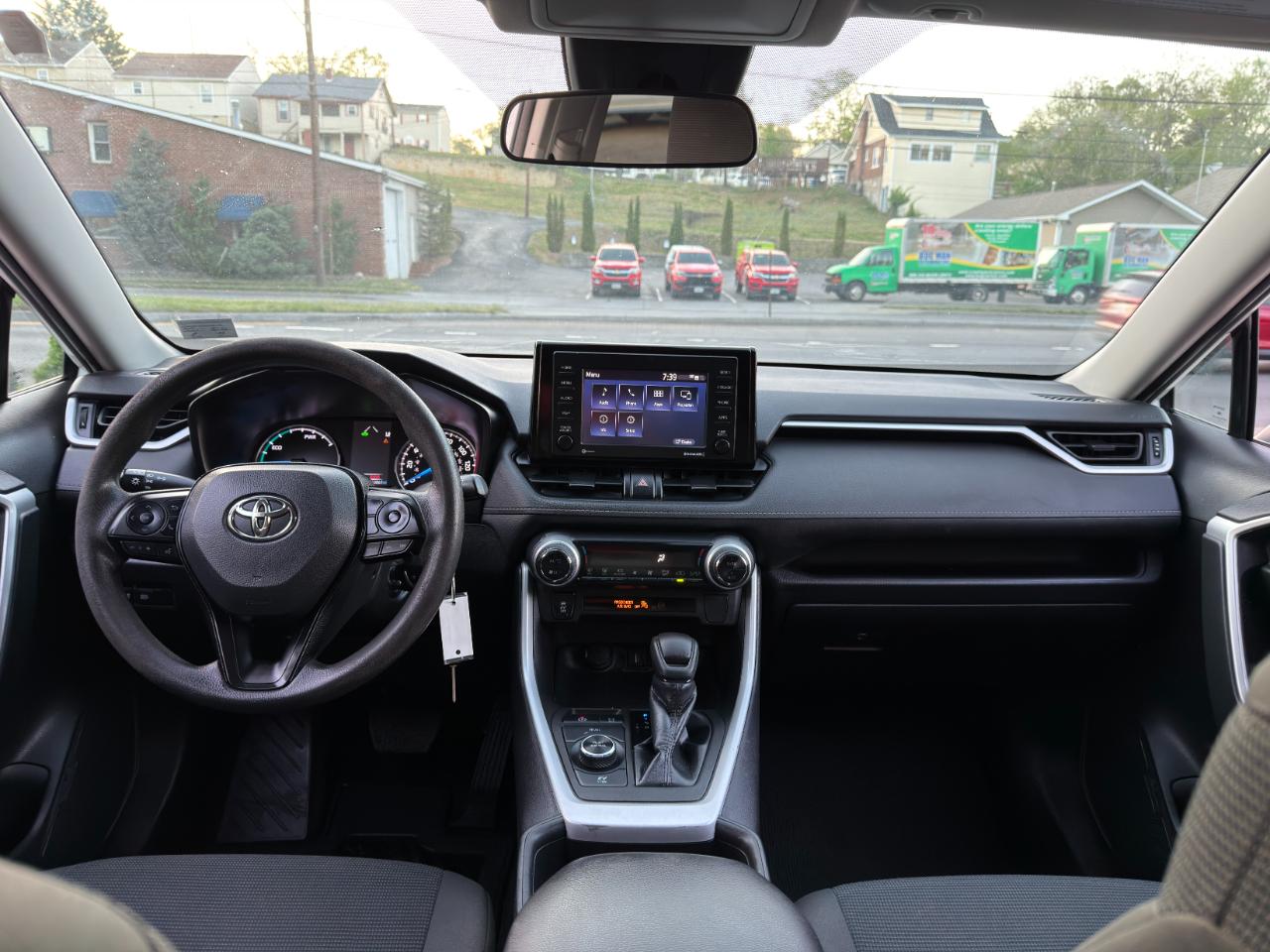 Toyota RAV4 Hybrid LE AWD (Natl) 2022