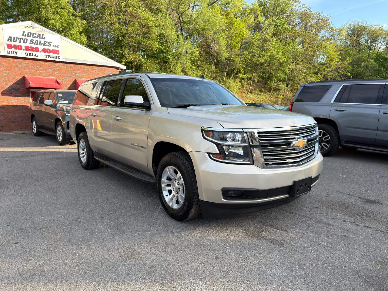 Chevrolet Suburban 4WD 4dr LT 2015