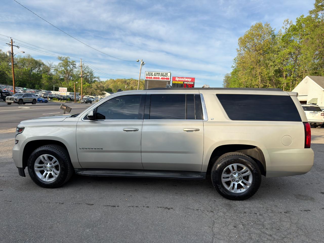 Chevrolet Suburban 4WD 4dr LT 2015
