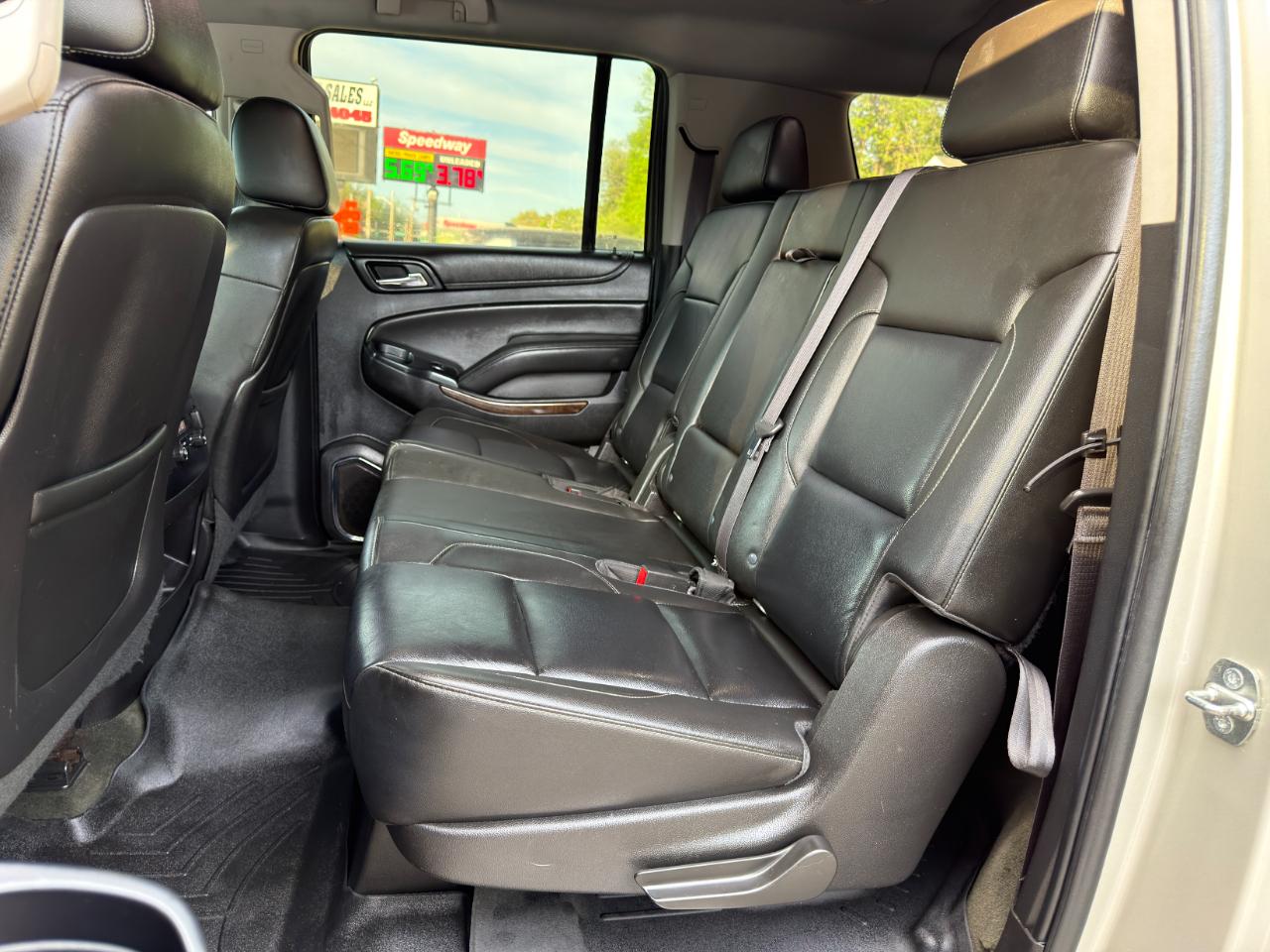 Chevrolet Suburban 4WD 4dr LT 2015