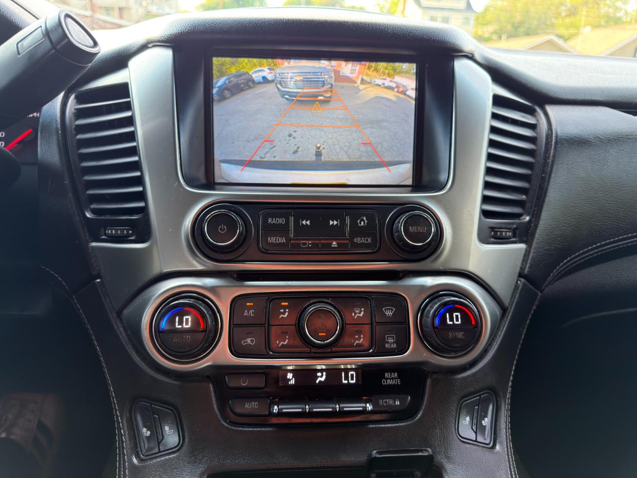 Chevrolet Suburban 4WD 4dr LT 2015