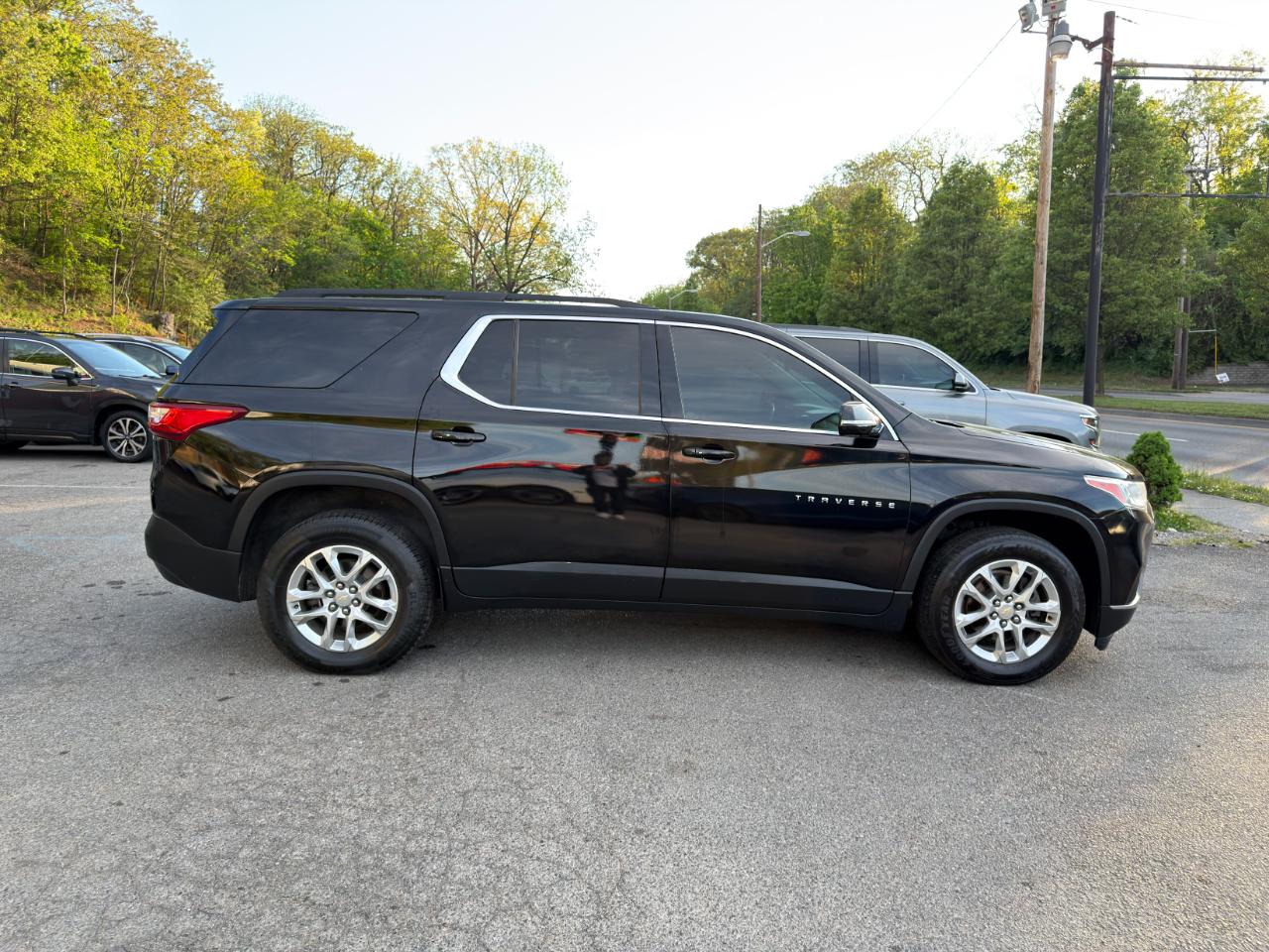 Chevrolet Traverse FWD 4dr LT Cloth w/1LT 2020
