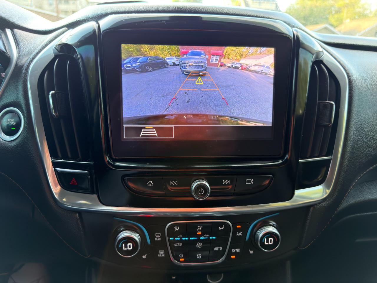 Chevrolet Traverse FWD 4dr LT Cloth w/1LT 2020