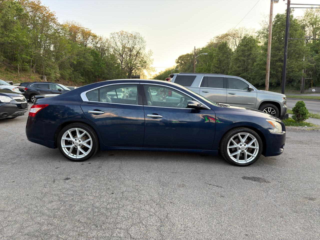 Nissan Maxima 4dr Sdn V6 CVT 3.5 SV w/Sport Pkg 2009