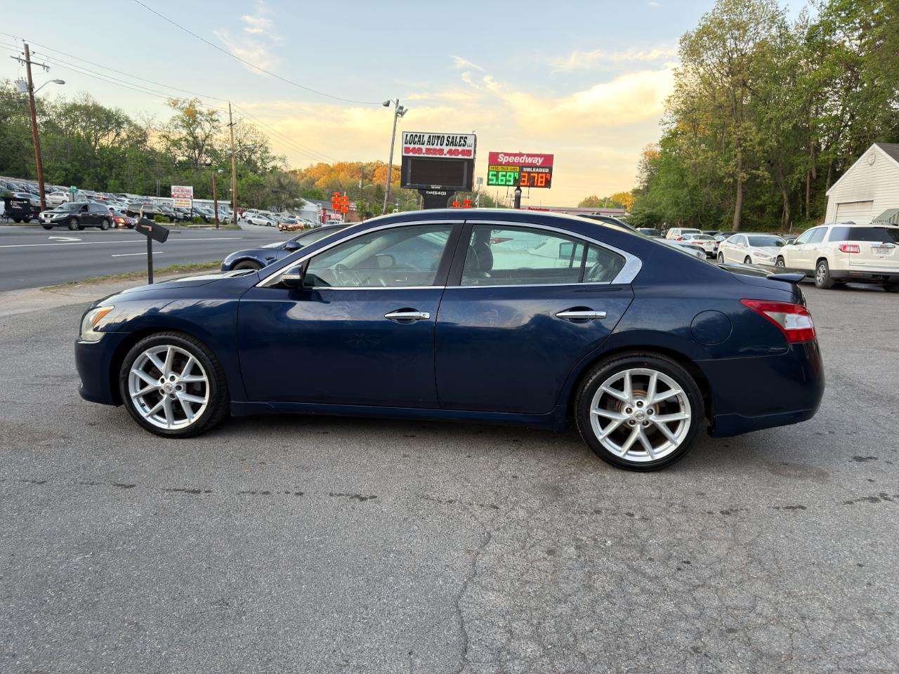 Nissan Maxima 4dr Sdn V6 CVT 3.5 SV w/Sport Pkg 2009