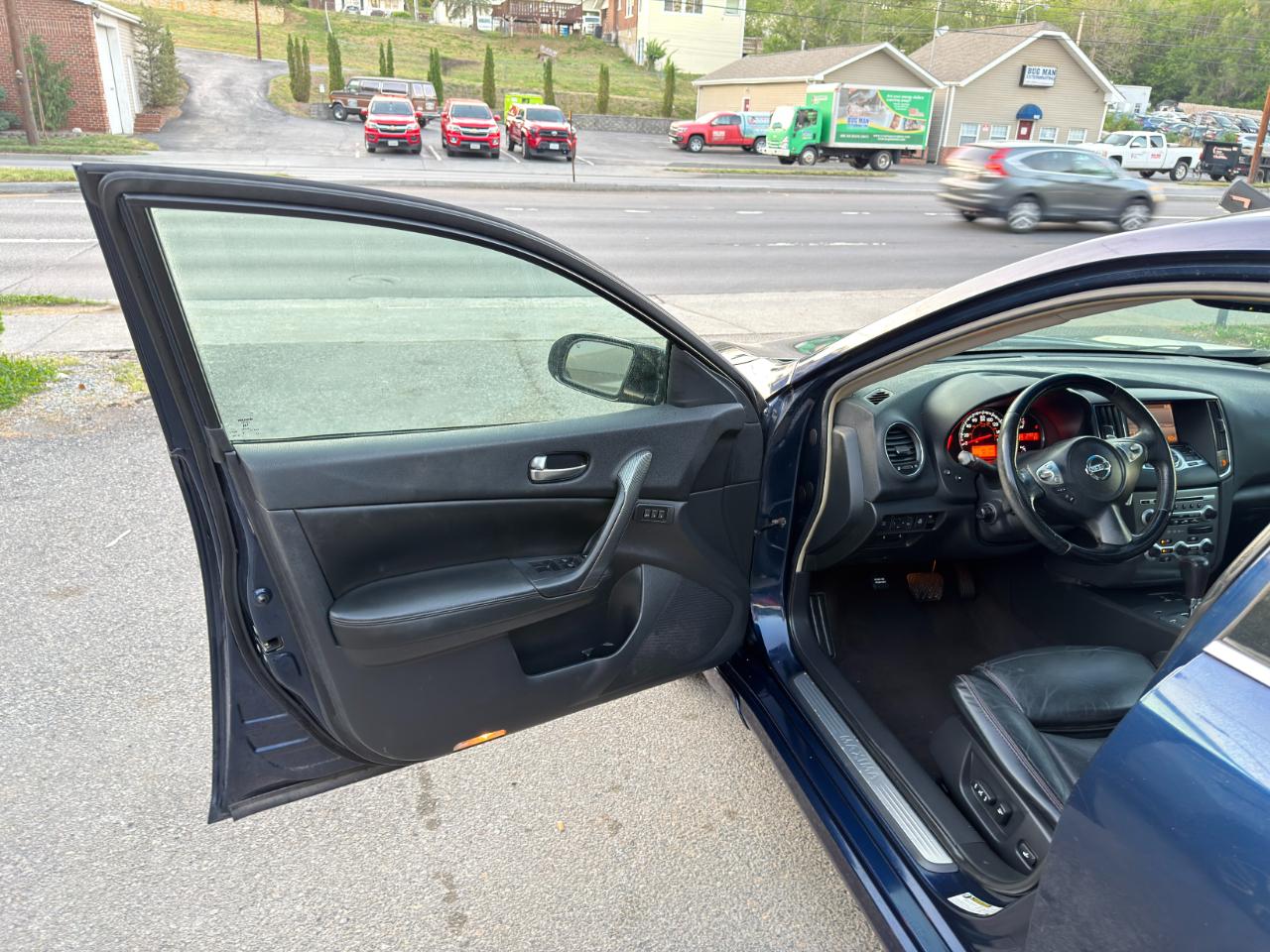 Nissan Maxima 4dr Sdn V6 CVT 3.5 SV w/Sport Pkg 2009