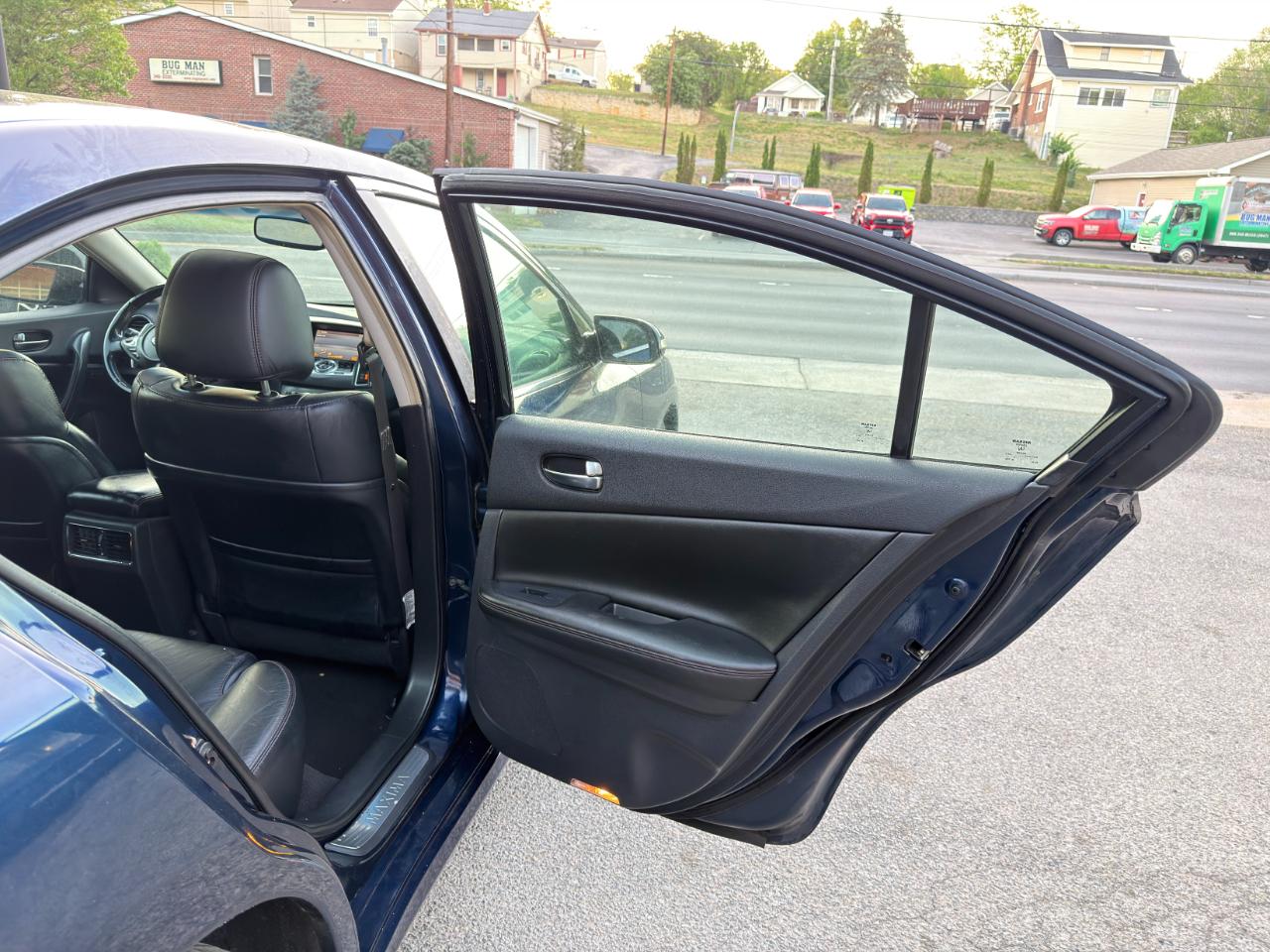 Nissan Maxima 4dr Sdn V6 CVT 3.5 SV w/Sport Pkg 2009