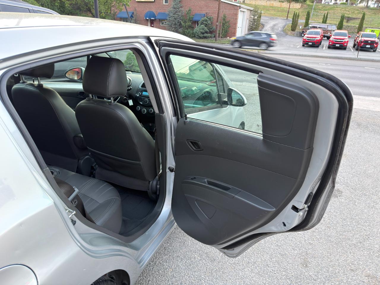 Chevrolet Spark 5dr HB CVT LS 2014