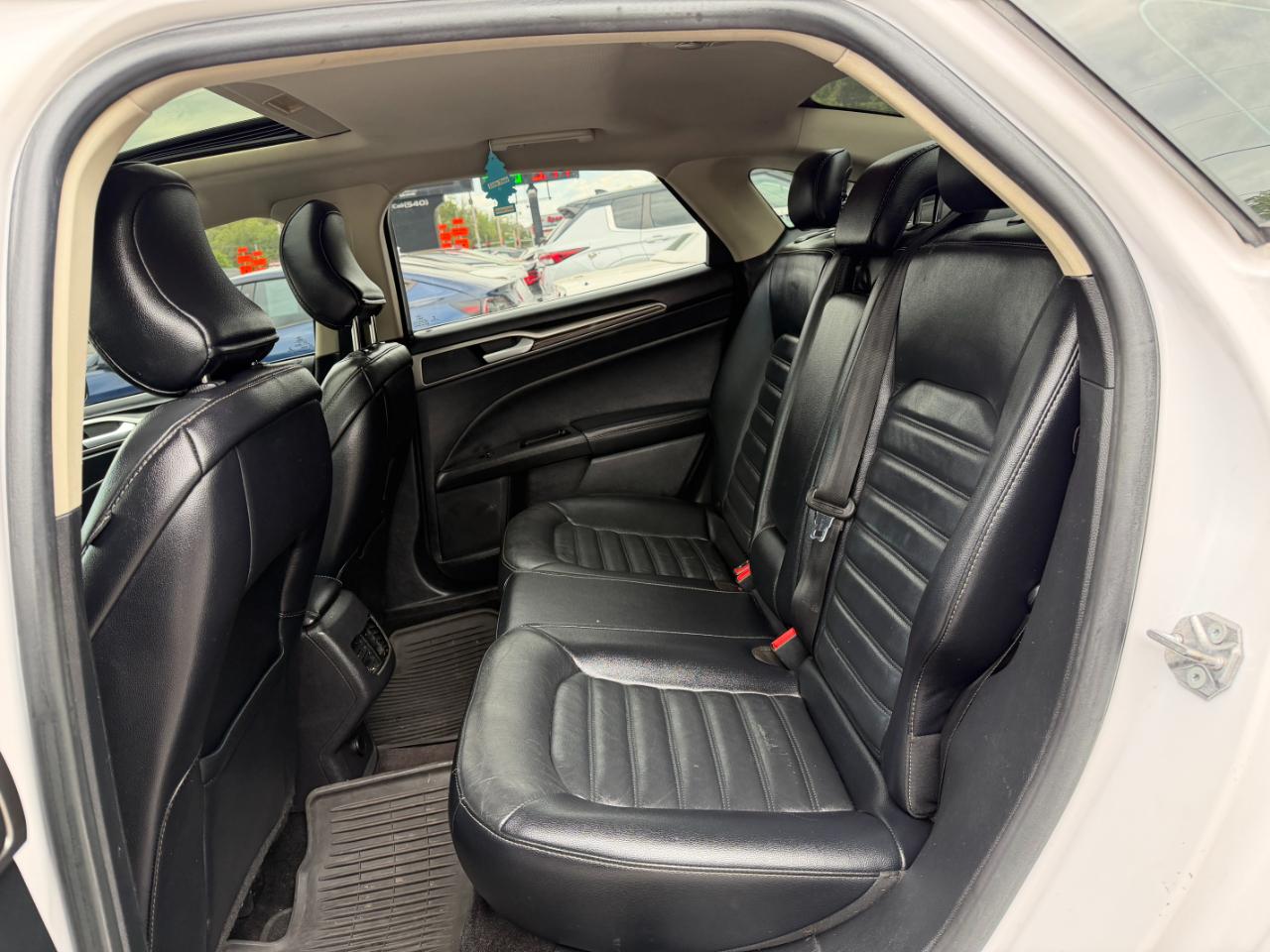 Ford Fusion SE FWD 2017