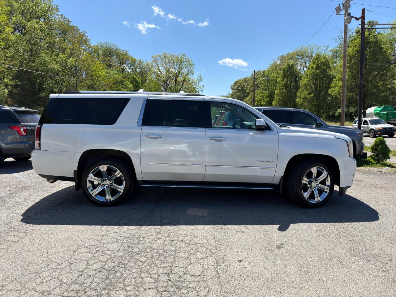 GMC Yukon XL 4WD 4dr Denali 2016