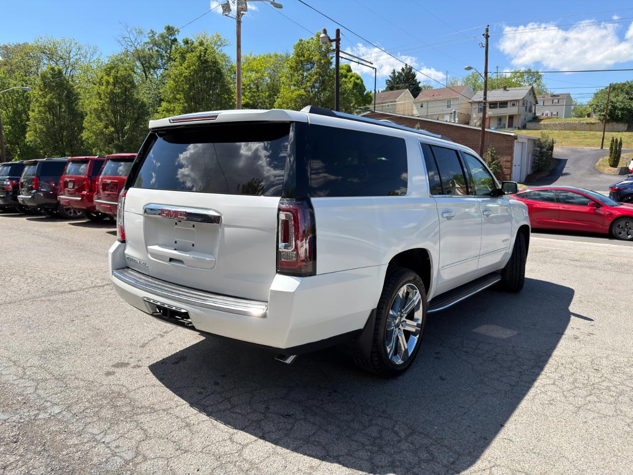 GMC Yukon XL 4WD 4dr Denali 2016