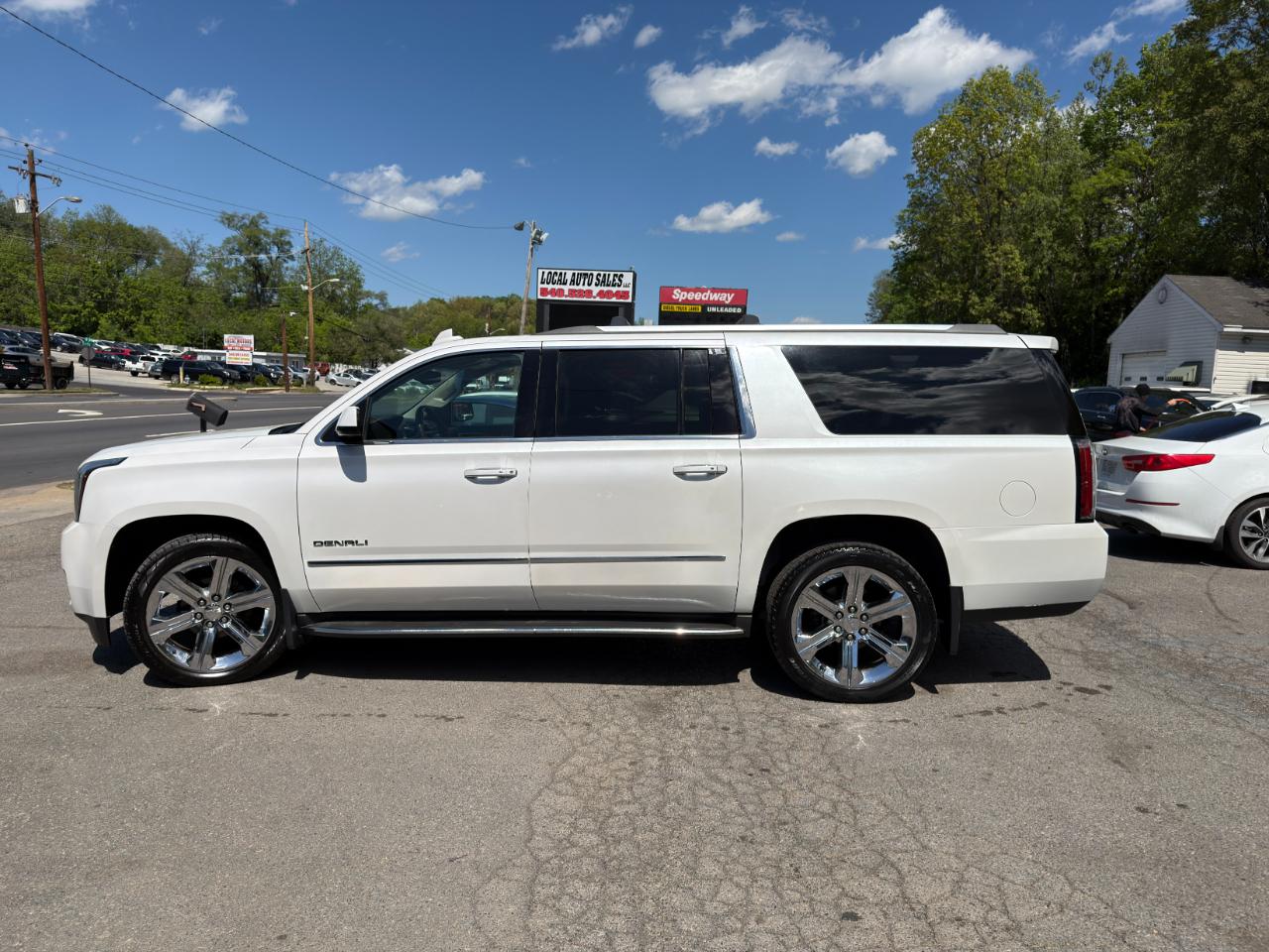 GMC Yukon XL 4WD 4dr Denali 2016