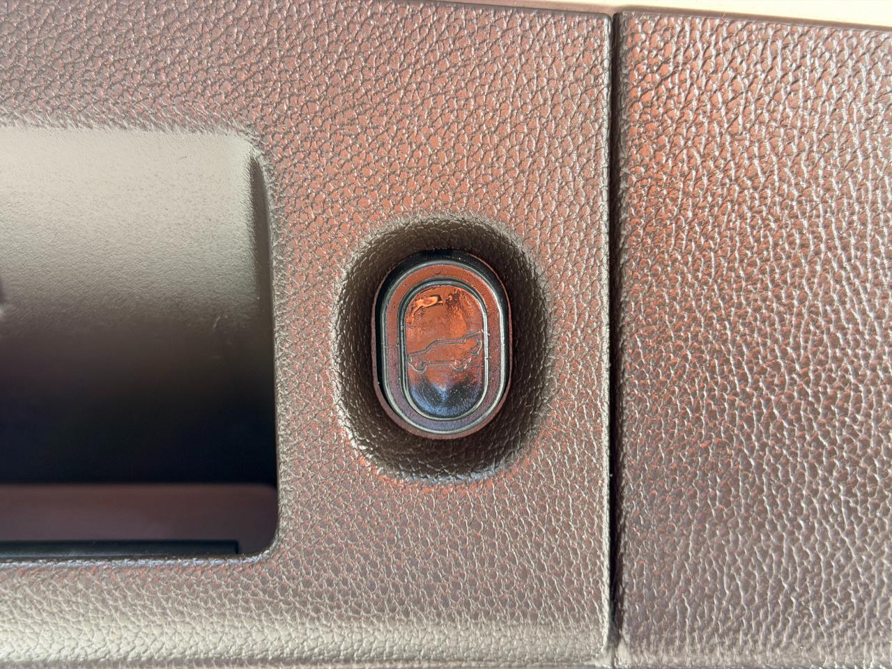 GMC Yukon XL 4WD 4dr Denali 2016