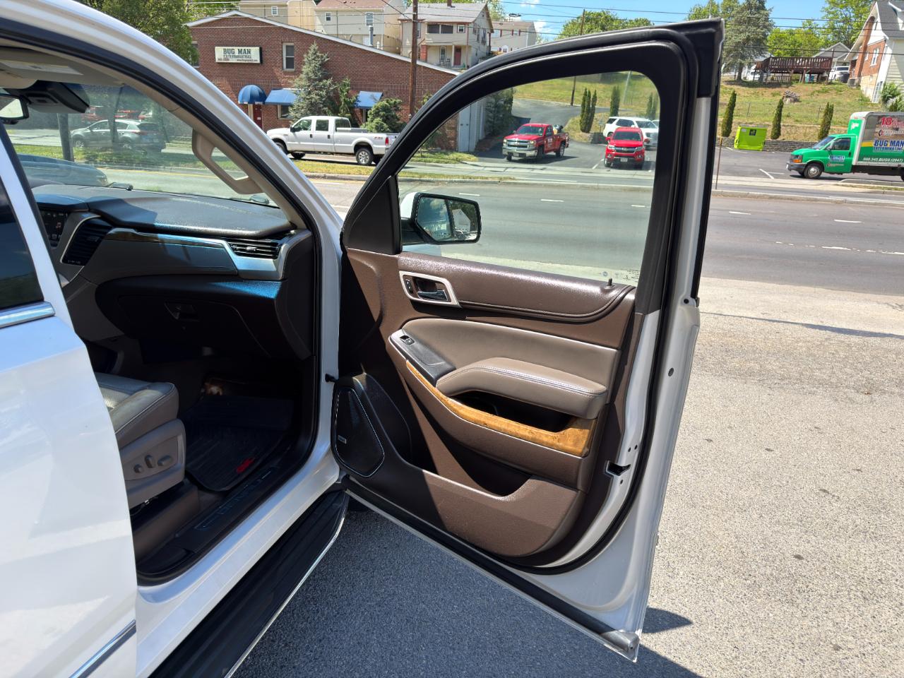 GMC Yukon XL 4WD 4dr Denali 2016