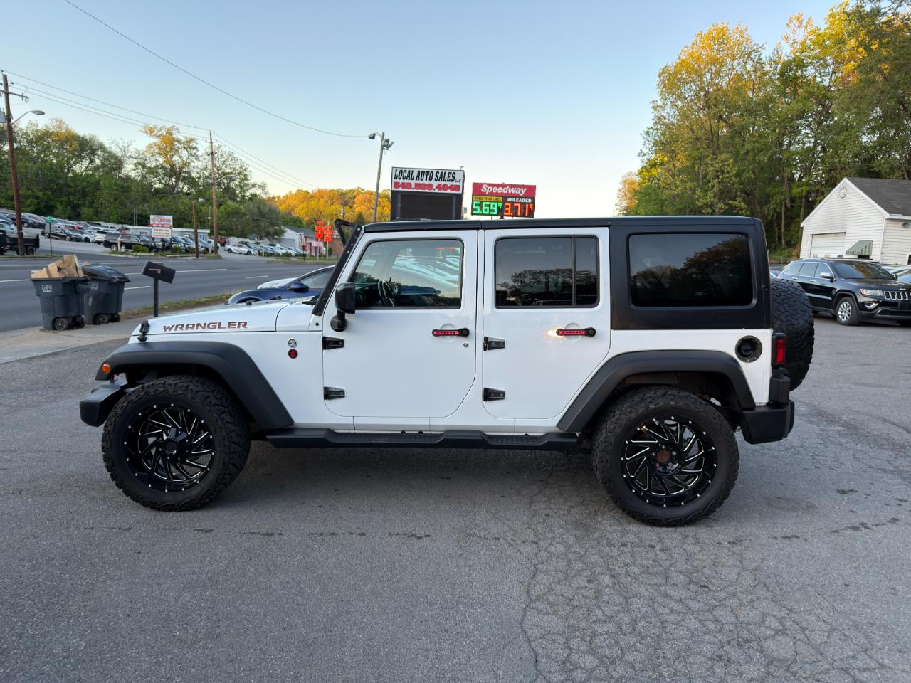 Jeep Wrangler Unlimited 4WD 4dr Sport 2016