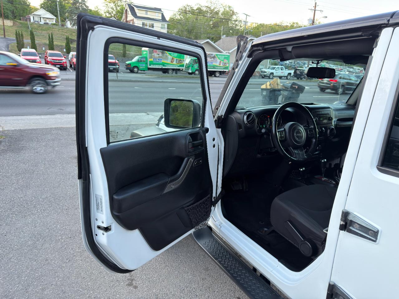 Jeep Wrangler Unlimited 4WD 4dr Sport 2016