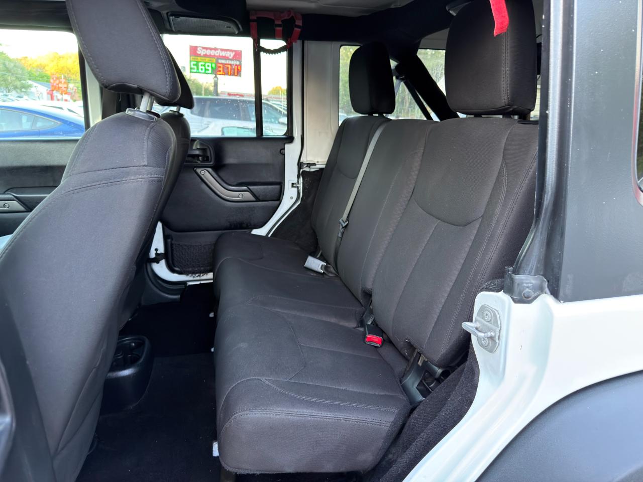 Jeep Wrangler Unlimited 4WD 4dr Sport 2016