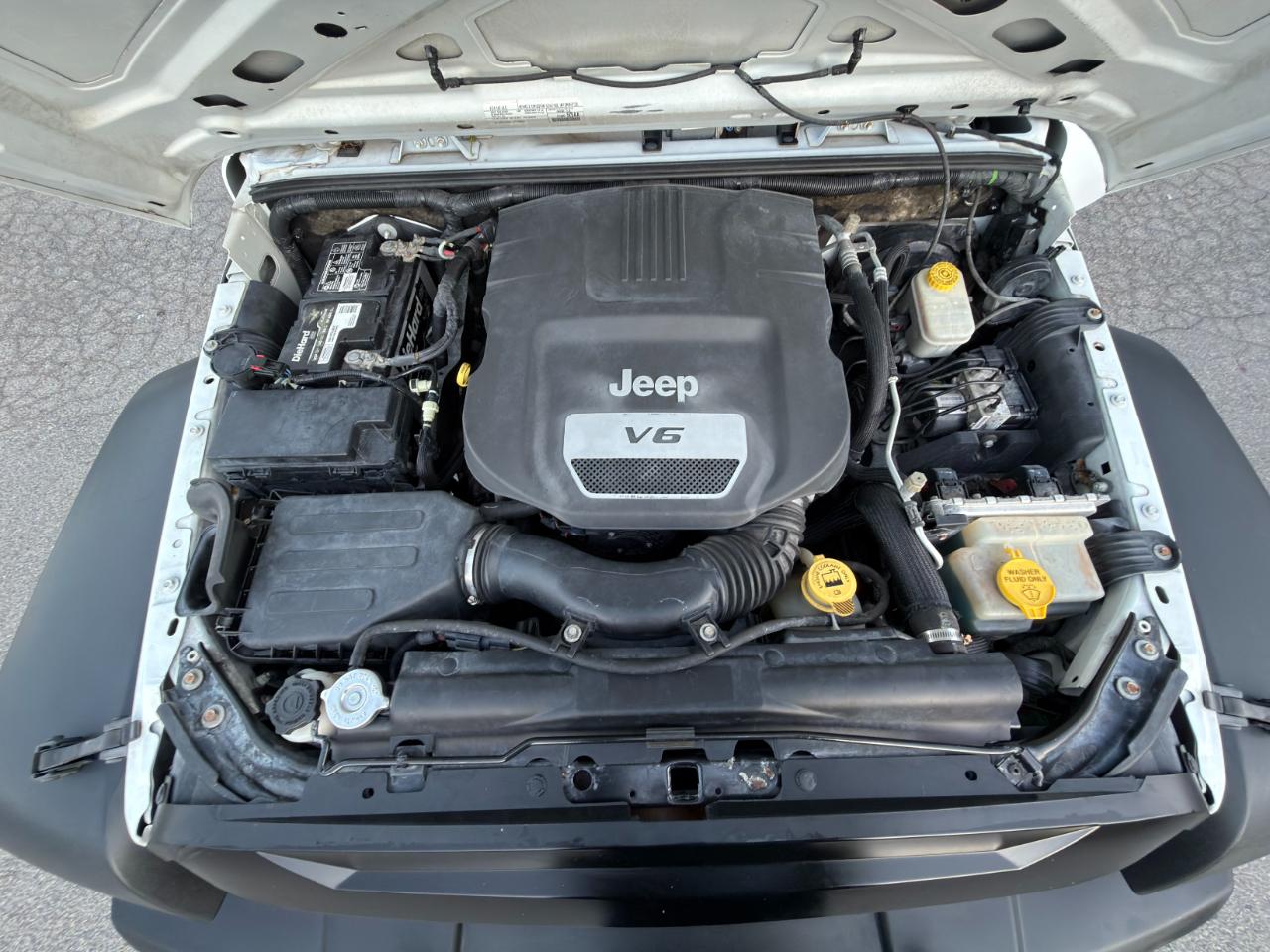 Jeep Wrangler Unlimited 4WD 4dr Sport 2016