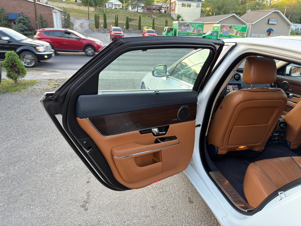 Jaguar XJ 4dr Sdn XJL Portfolio AWD 2013