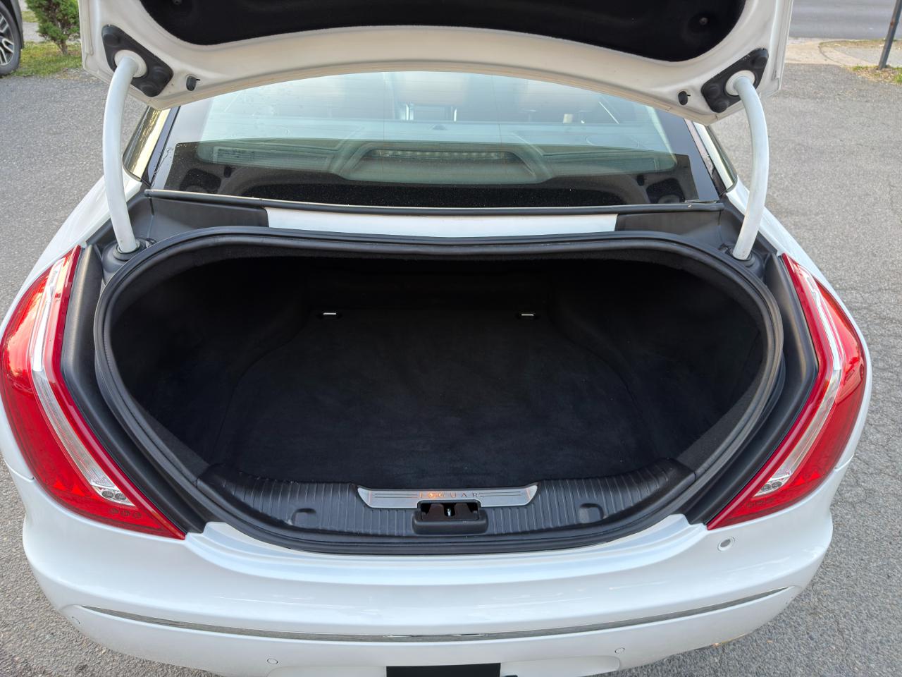 Jaguar XJ 4dr Sdn XJL Portfolio AWD 2013