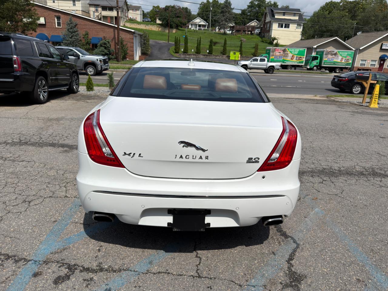 Jaguar XJ 4dr Sdn XJL Portfolio AWD 2013