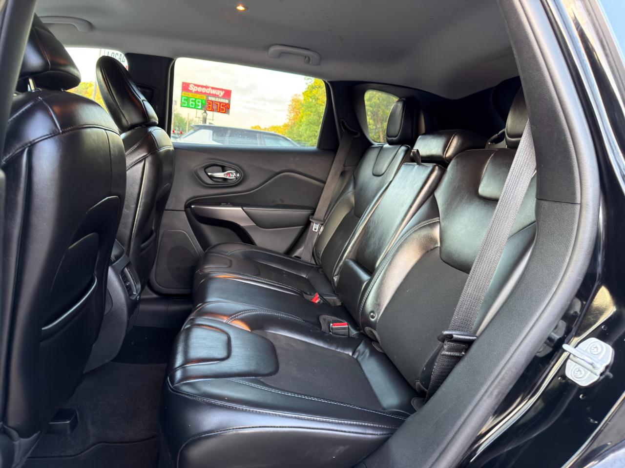 Jeep Cherokee Latitude Plus 4x4 2019