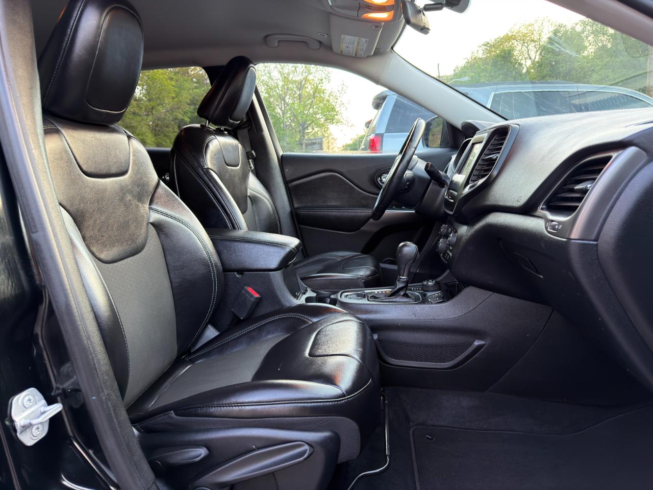 Jeep Cherokee Latitude Plus 4x4 2019