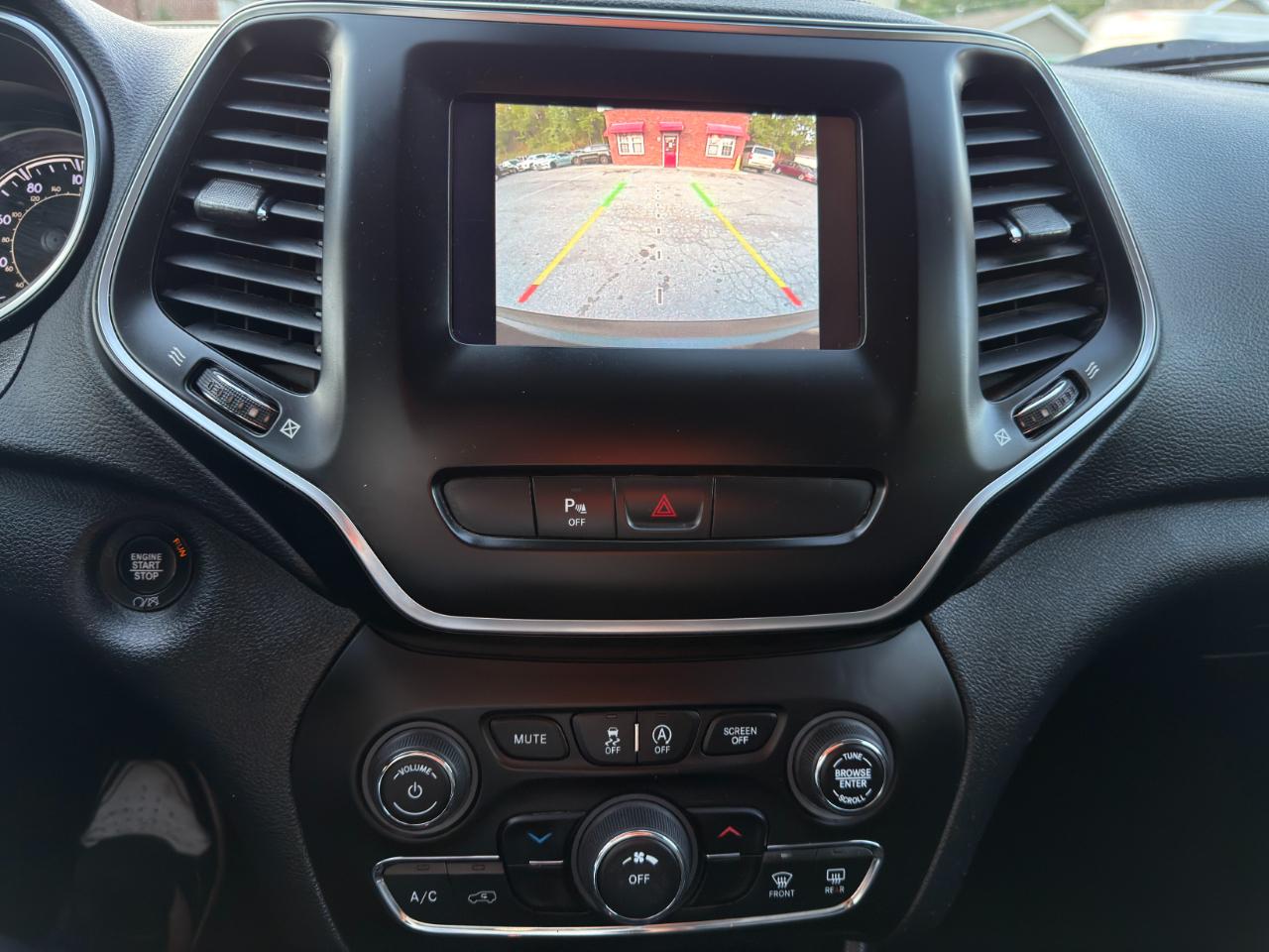 Jeep Cherokee Latitude Plus 4x4 2019