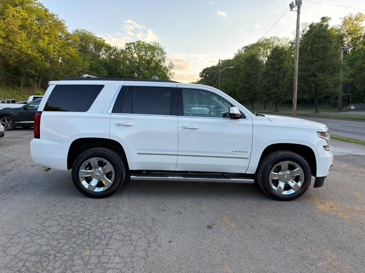 Chevrolet Tahoe 4WD 4dr LT 2017