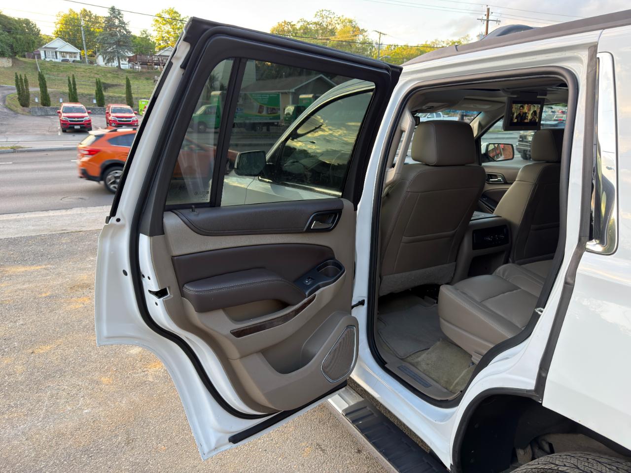 Chevrolet Tahoe 4WD 4dr LT 2017