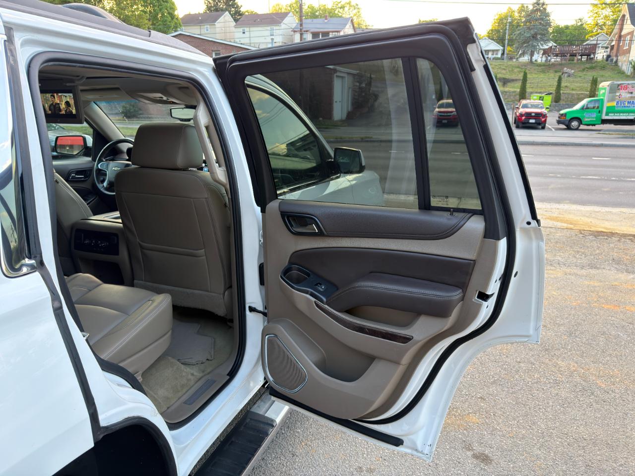 Chevrolet Tahoe 4WD 4dr LT 2017