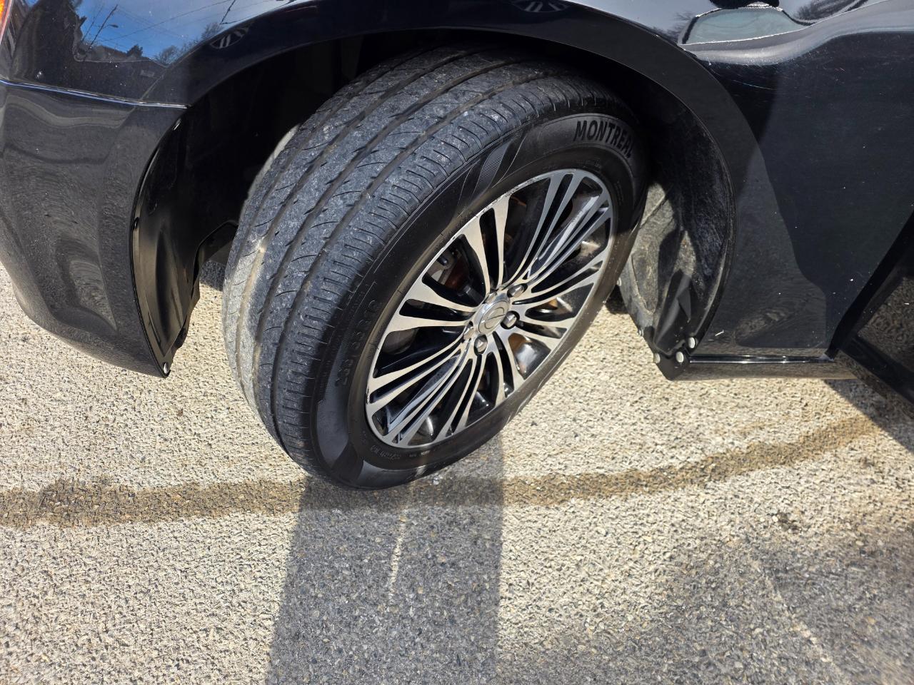 Chrysler 300 4dr Sdn 300S AWD 2014