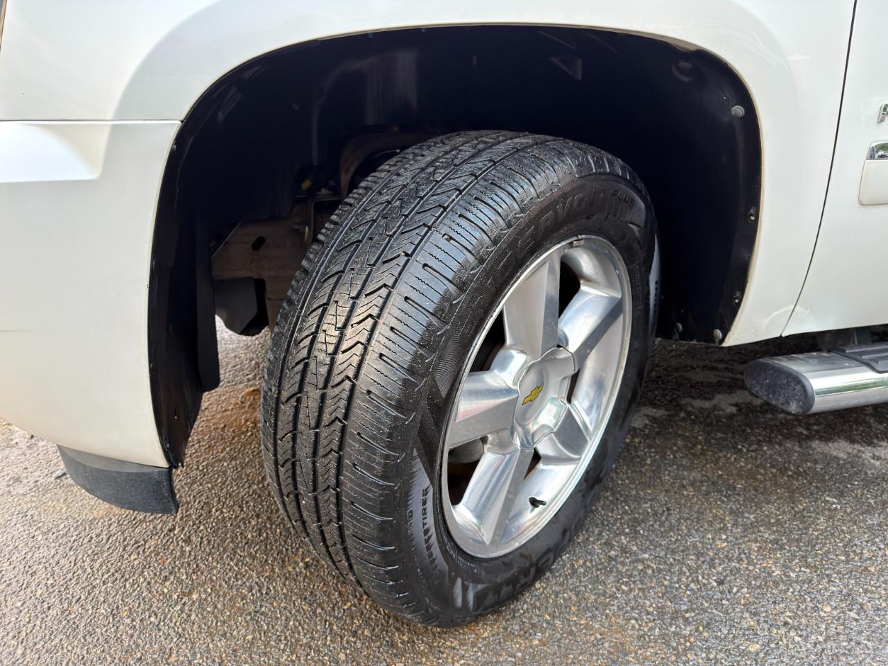 Chevrolet Avalanche 4WD Crew Cab LTZ 2012