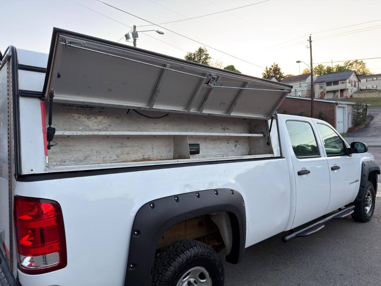 GMC Sierra 2500HD 2WD Crew Cab 167" Work Truck 2008