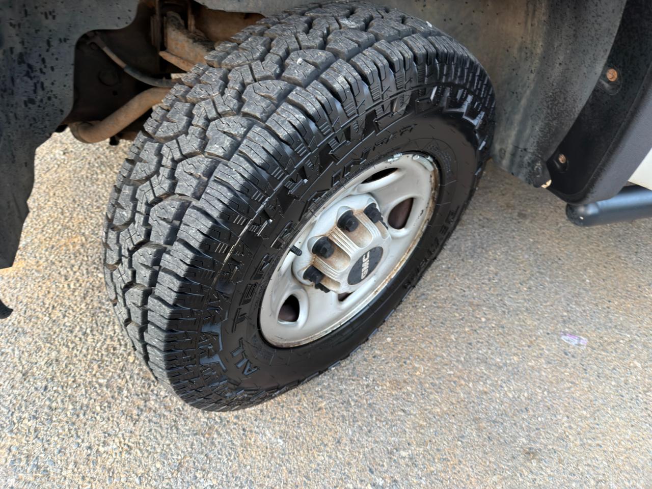 GMC Sierra 2500HD 2WD Crew Cab 167" Work Truck 2008