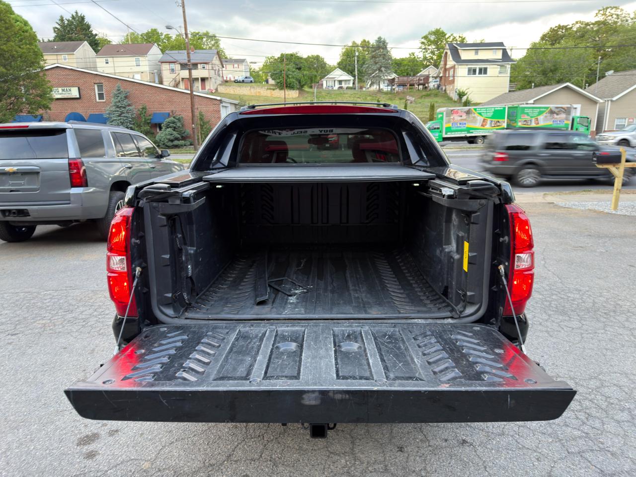 Chevrolet Avalanche 4WD Crew Cab LTZ 2013