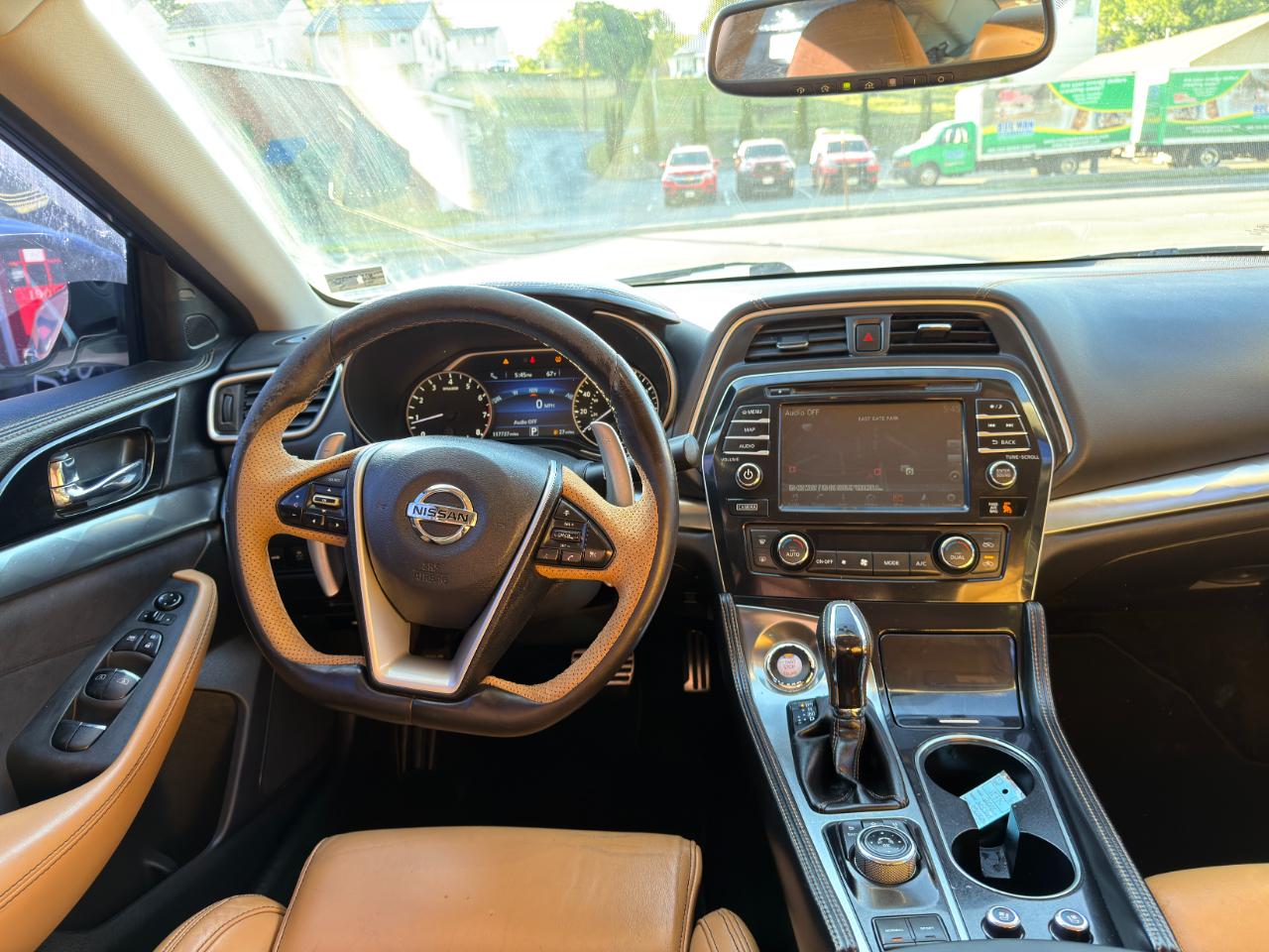 Nissan Maxima 4dr Sdn 3.5 SR 2016