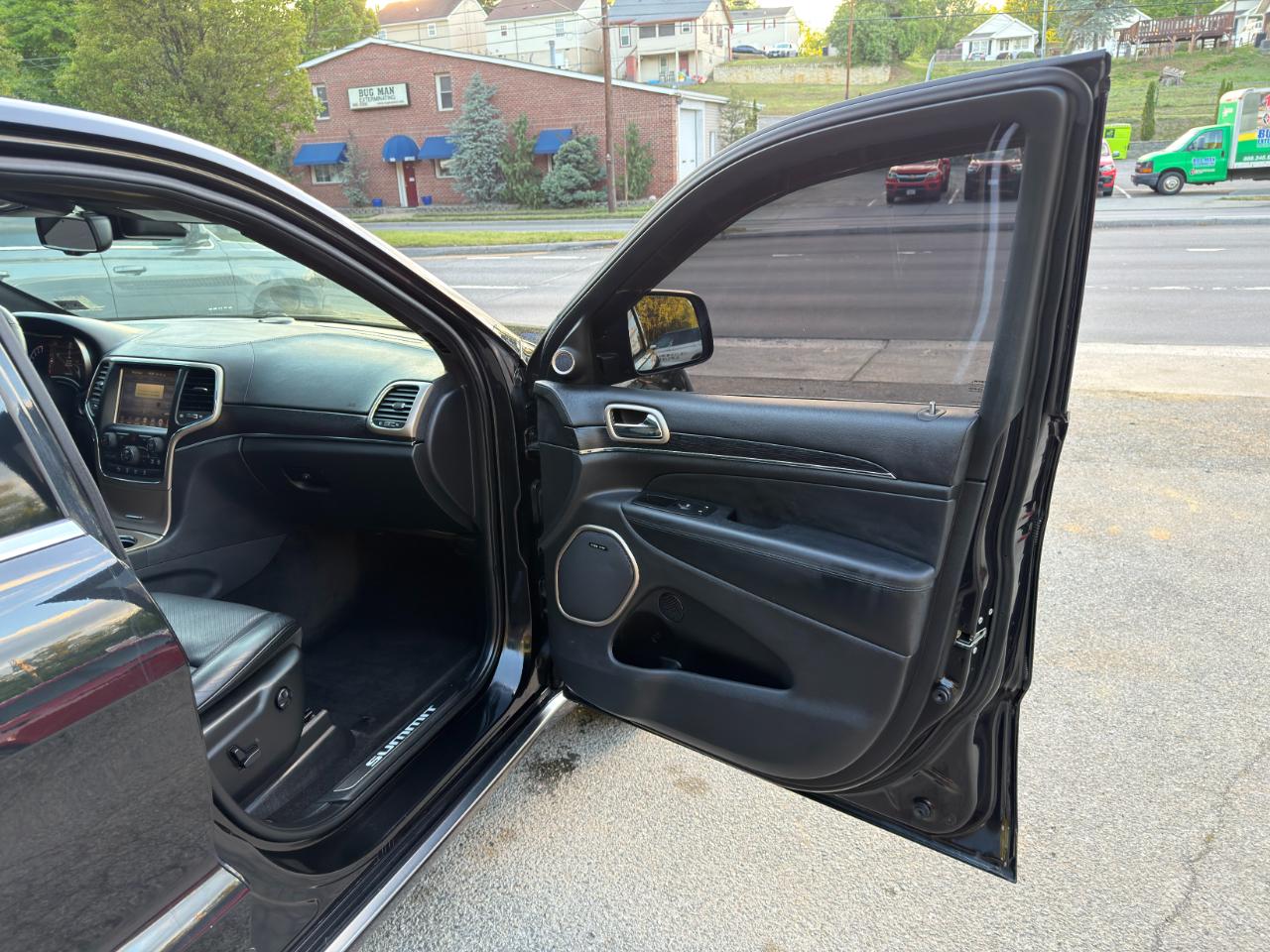 Jeep Grand Cherokee RWD 4dr Summit 2015