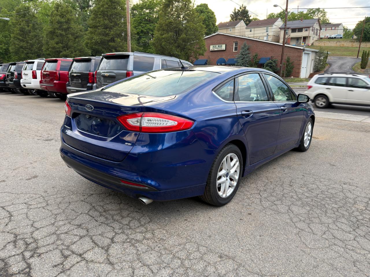 Ford Fusion 4dr Sdn SE FWD 2015