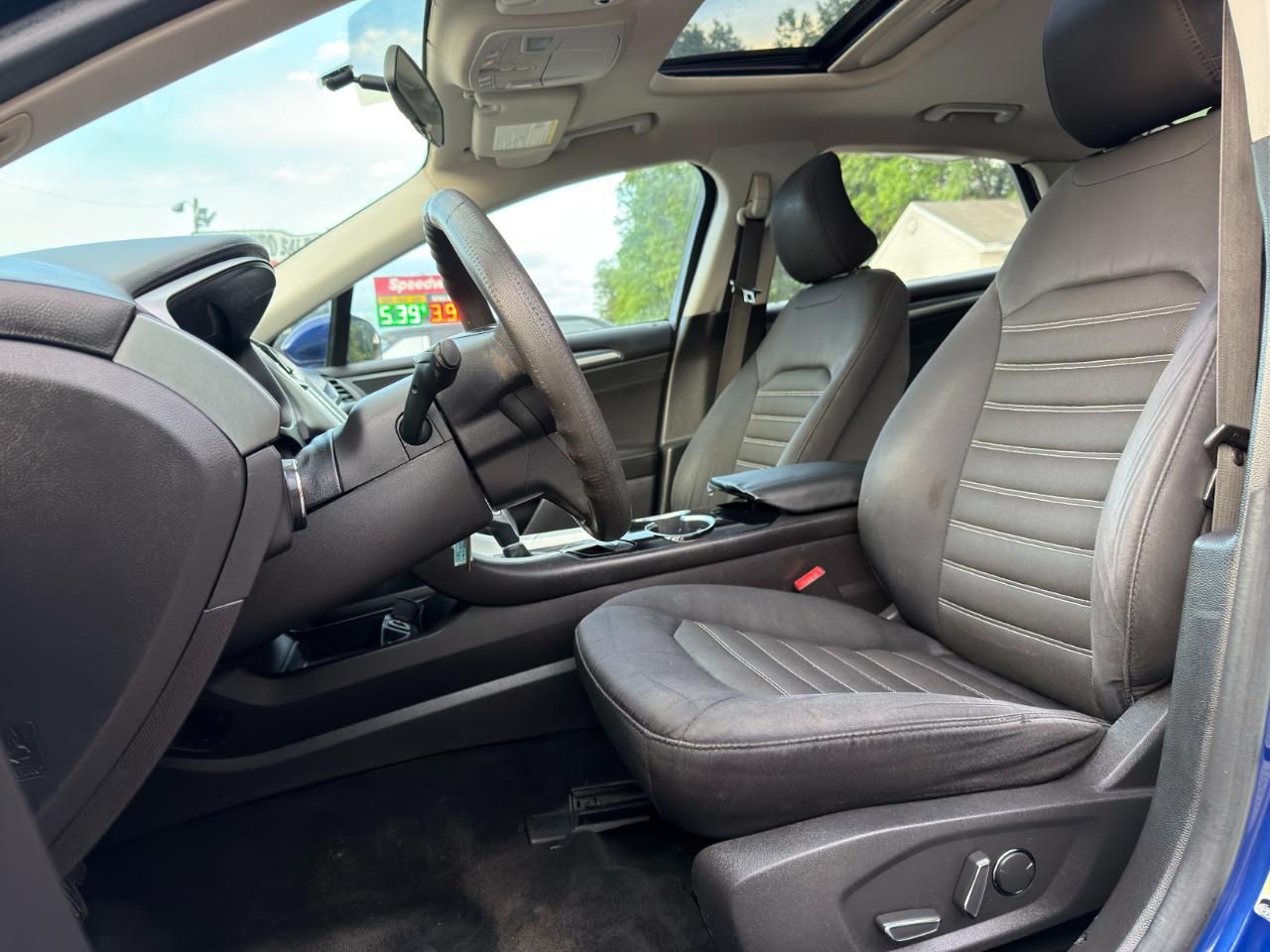 Ford Fusion 4dr Sdn SE FWD 2015