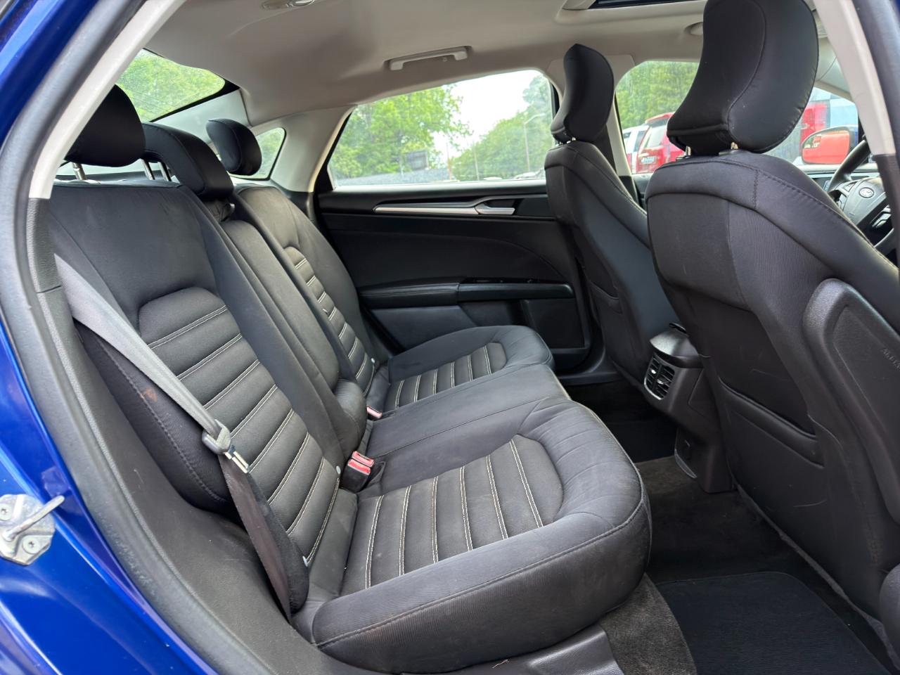 Ford Fusion 4dr Sdn SE FWD 2015