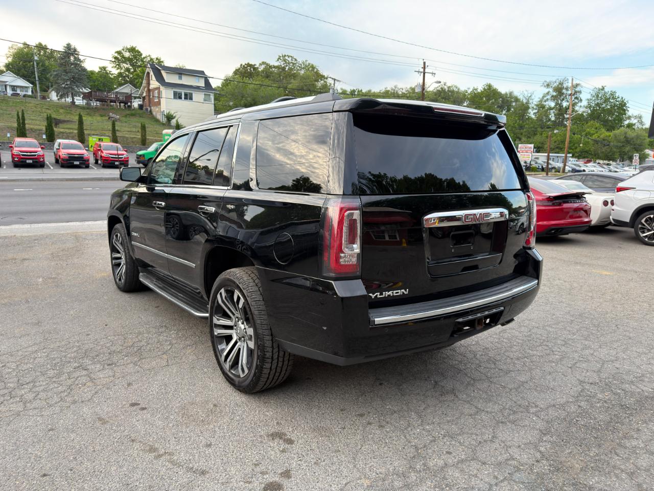 GMC Yukon 4WD 4dr Denali 2017