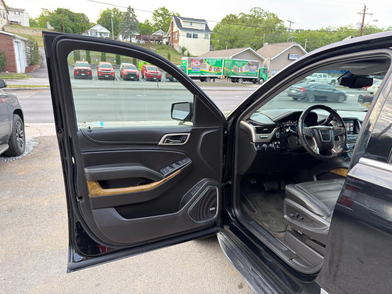 GMC Yukon 4WD 4dr Denali 2017