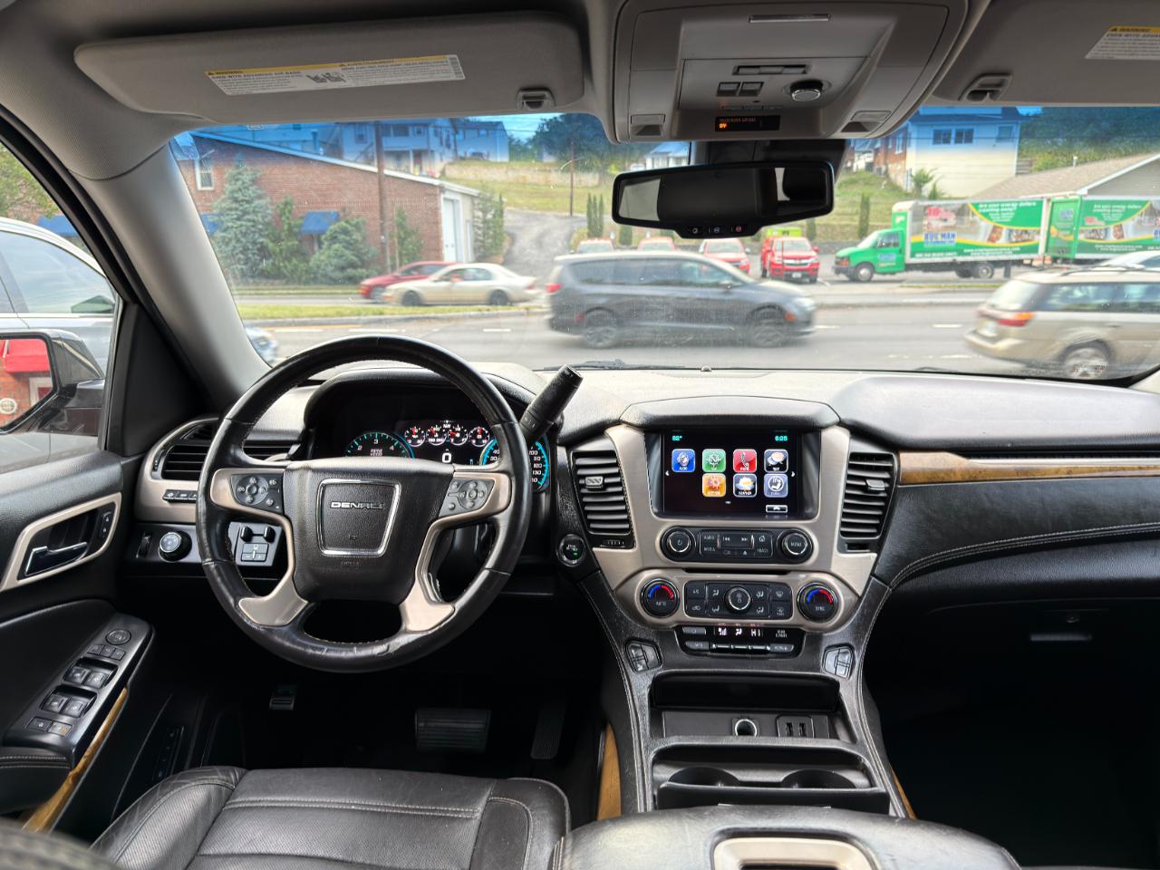 GMC Yukon 4WD 4dr Denali 2017