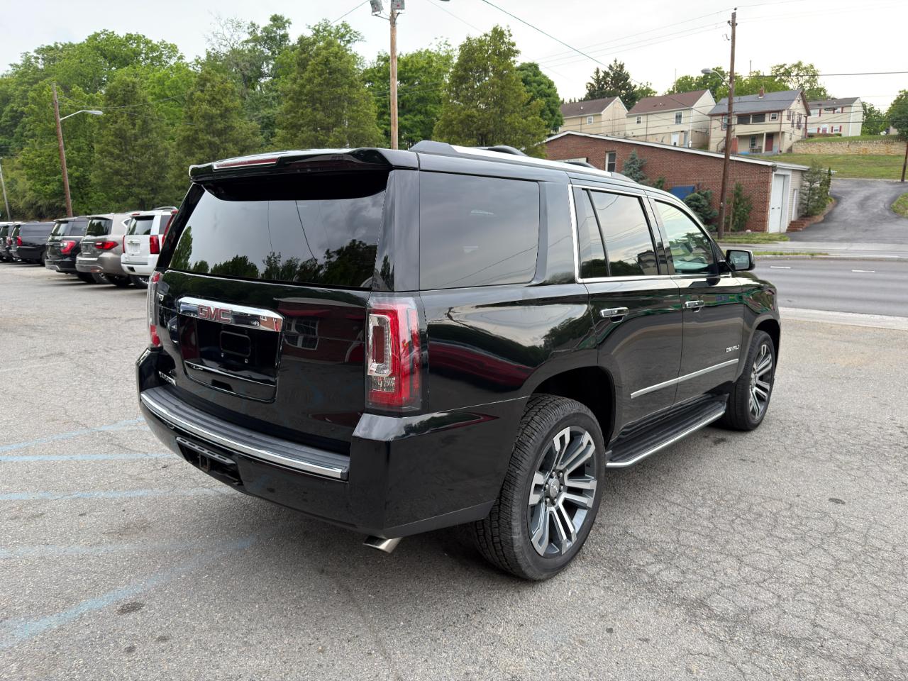 GMC Yukon 4WD 4dr Denali 2017