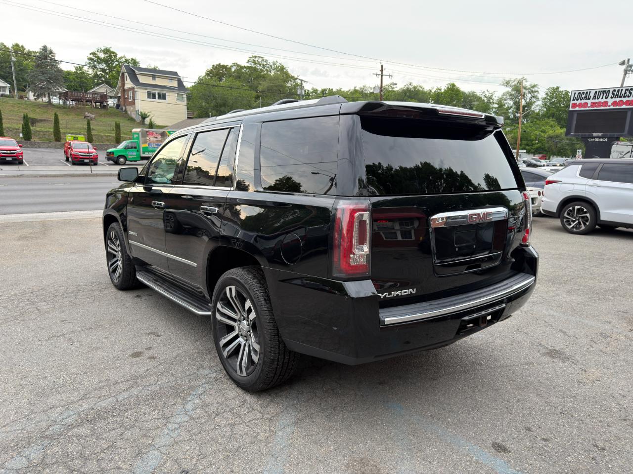 GMC Yukon 4WD 4dr Denali 2017