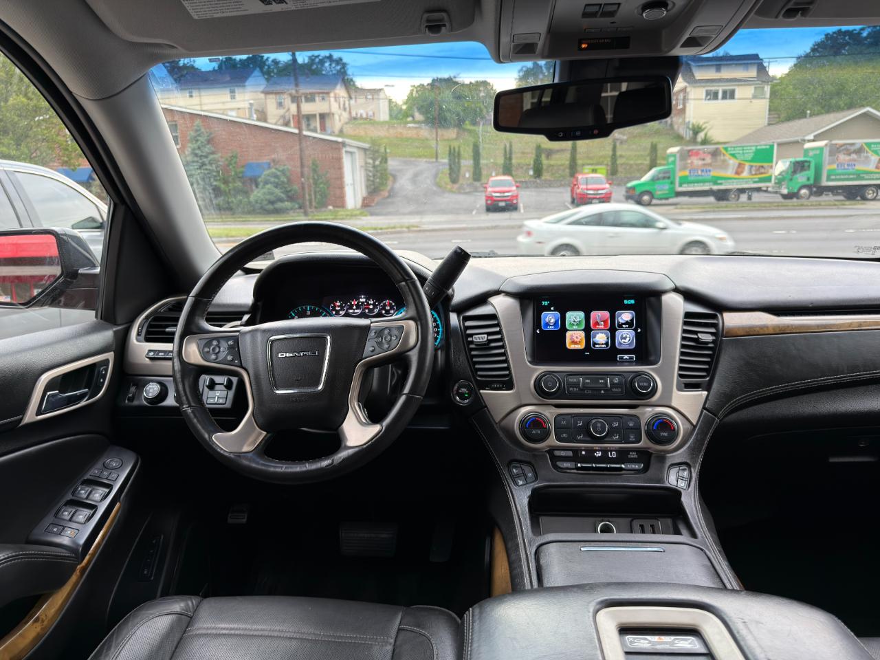 GMC Yukon 4WD 4dr Denali 2017