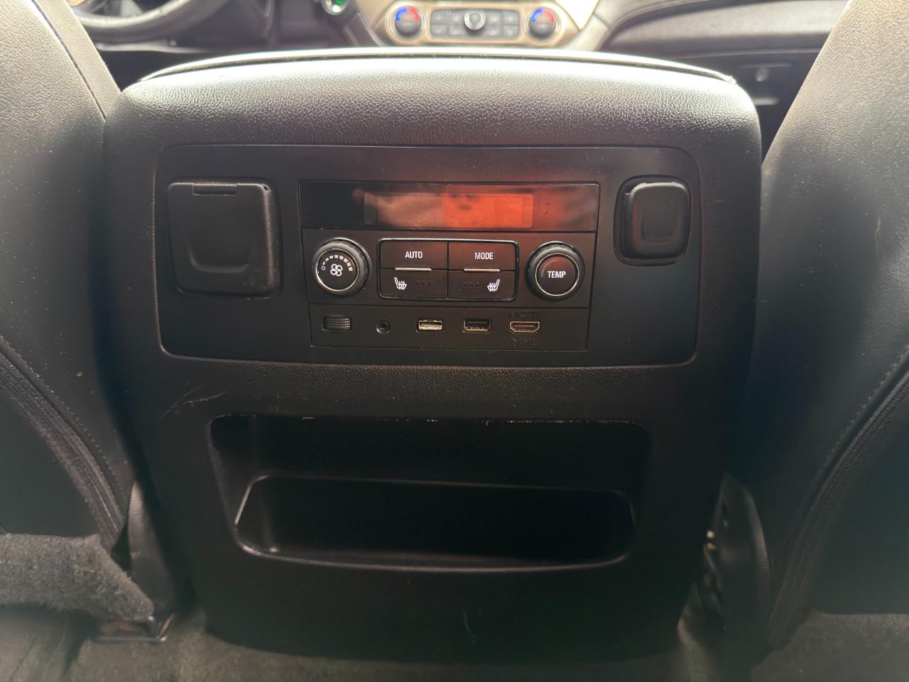 GMC Yukon 4WD 4dr Denali 2017