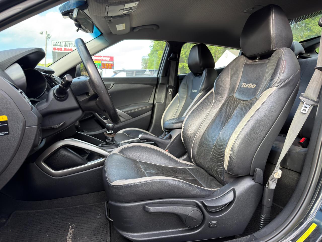 Hyundai Veloster 3dr Cpe Man Turbo w/Black Int 2014
