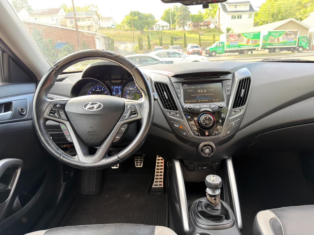Hyundai Veloster 3dr Cpe Man Turbo w/Black Int 2014